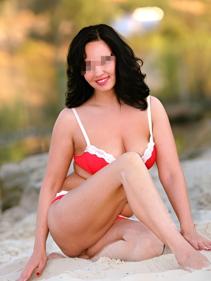 Регина привлекальеная девушка из Ноглики цена от 3000 руб