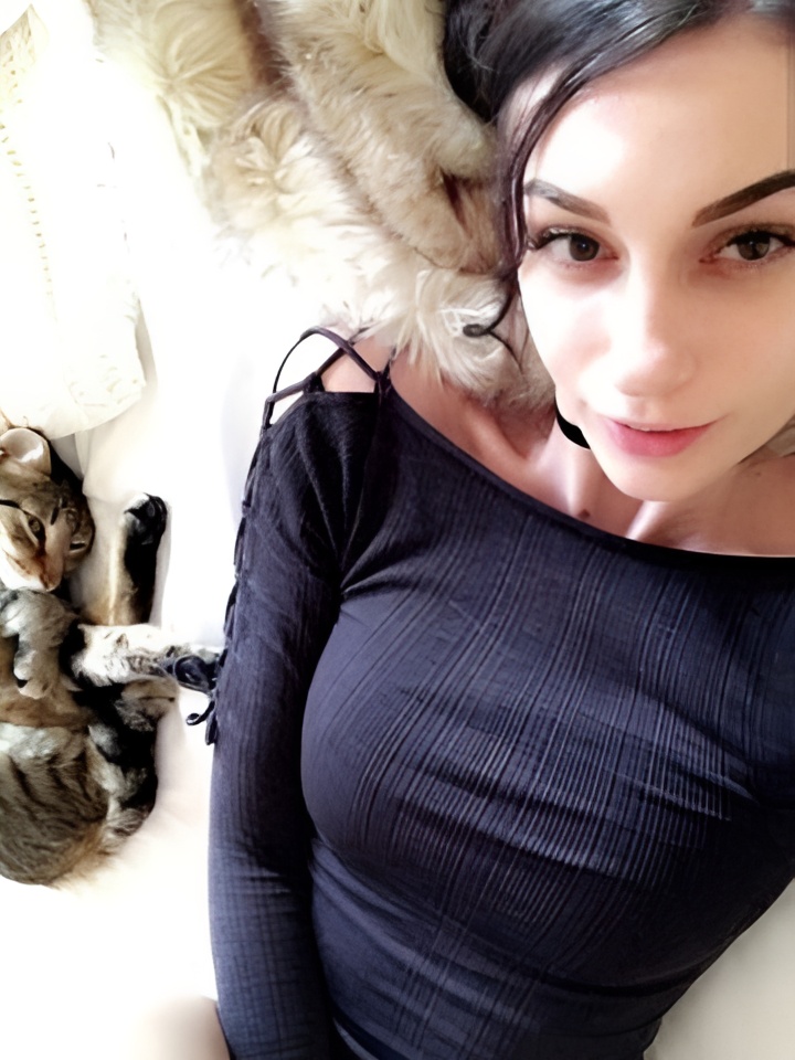 Света привлекальеная девушка из Ноглики цена от 10000 руб