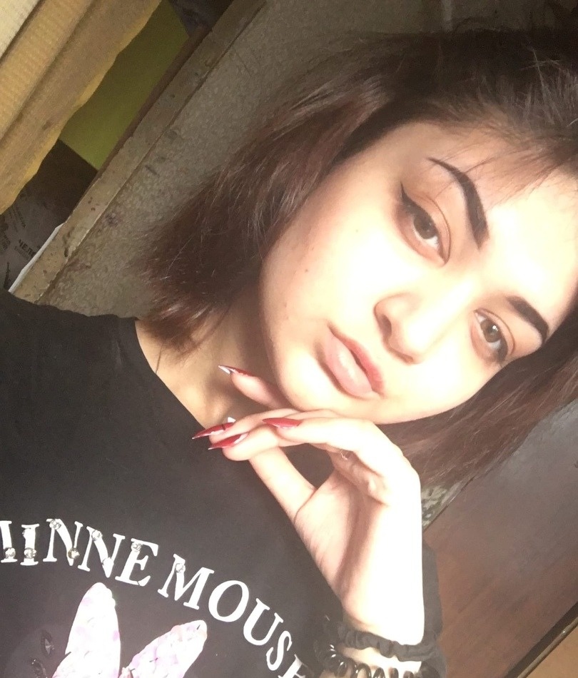 Элис привлекальеная девушка из Ноглики цена от 3500 руб