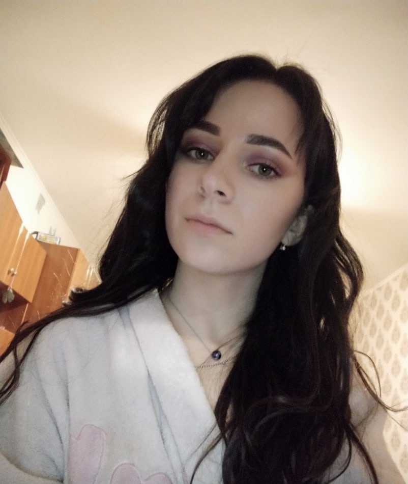 Лиза привлекальеная девушка из Ноглики цена от 3500 руб