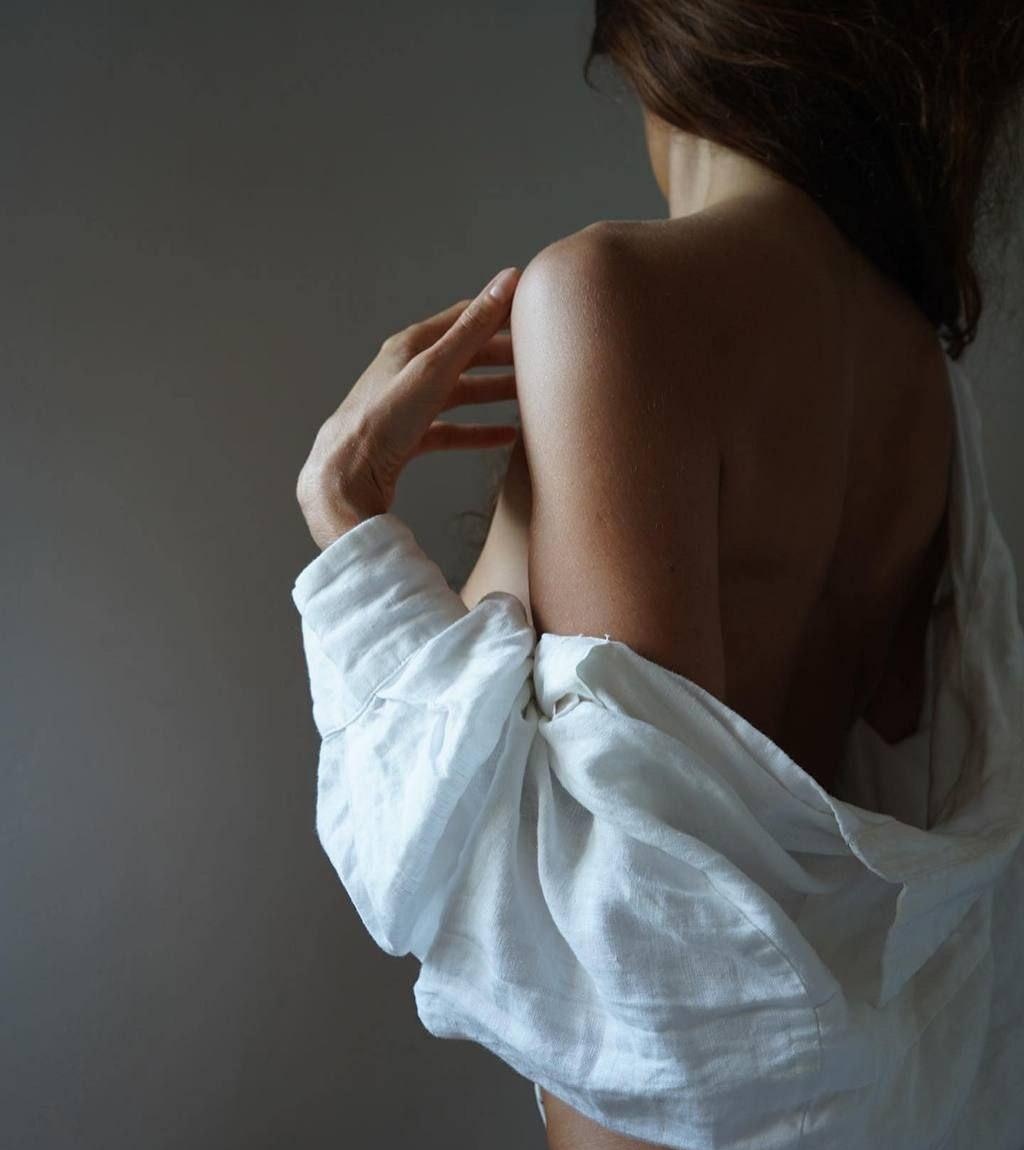 Жанна привлекальеная девушка из Ноглики цена от 4000 руб