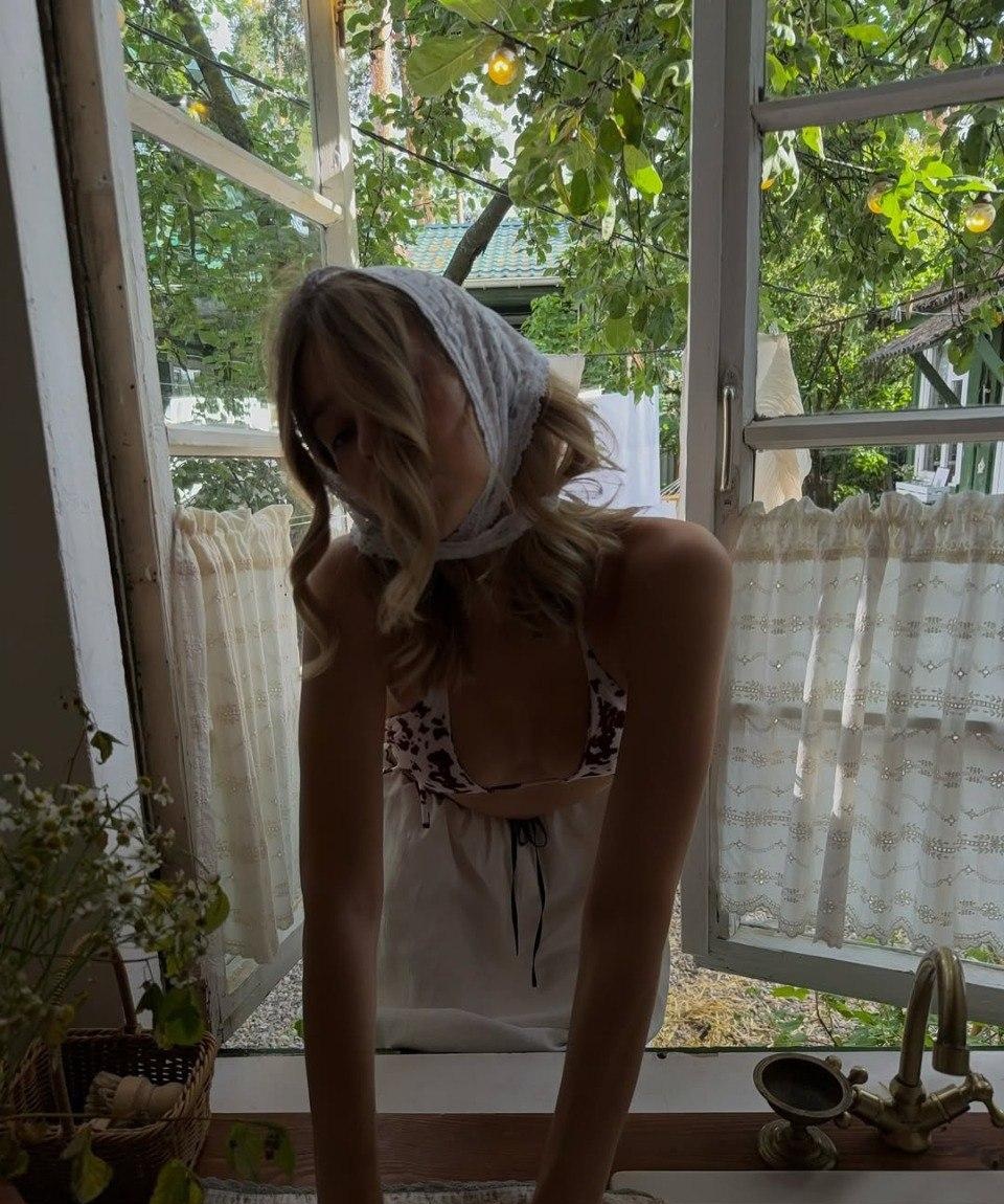 Дашуля привлекальеная девушка из Ноглики цена от 6000 руб