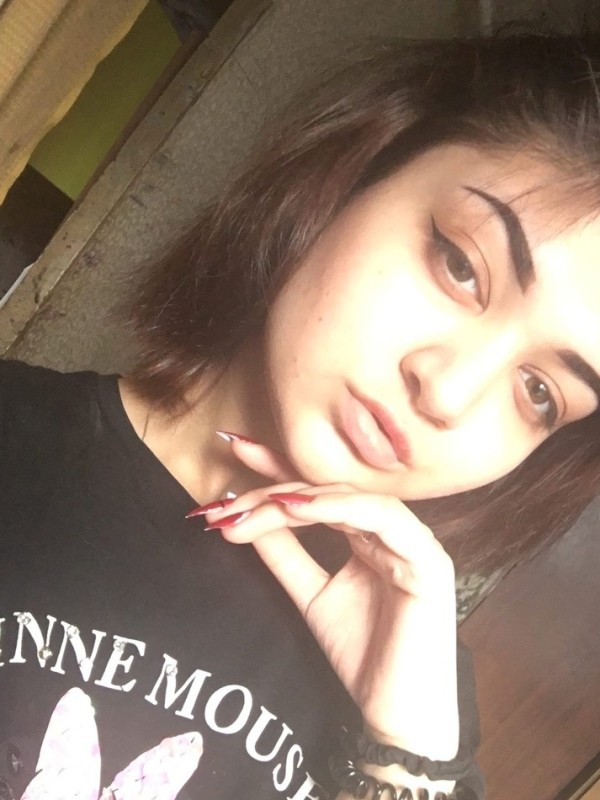 Элис привлекательная девушка из Ноглики цена от 3500 руб