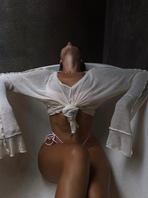 ОЛЕСЯ привлекательная девушка из Ноглики цена от 6000 руб