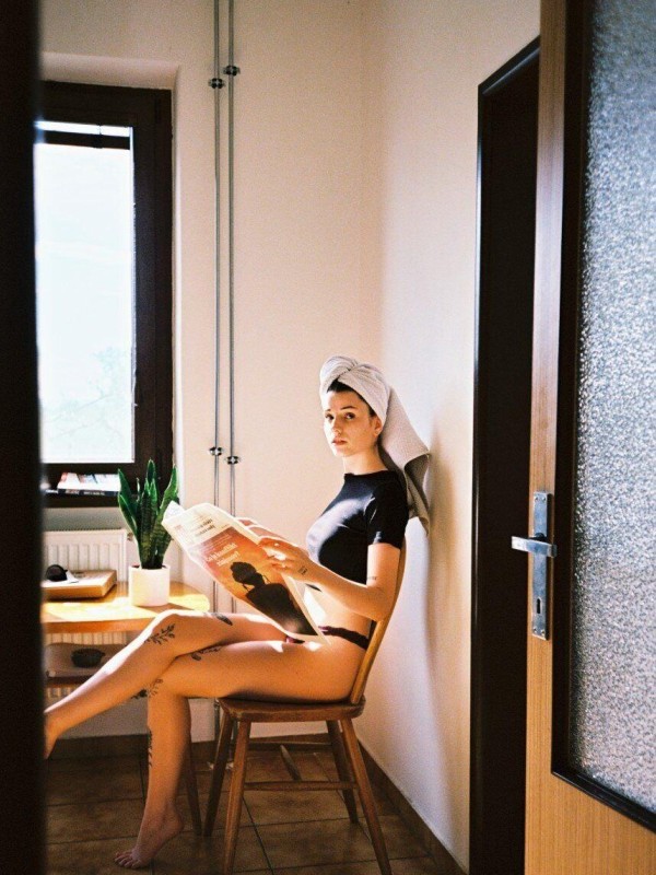 Зина привлекательная девушка из Ноглики цена от 11000 руб